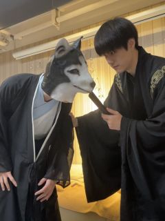 “为你明灯三千，为你花开满城”
“蝴蝶一生只爱一人”
🎭角