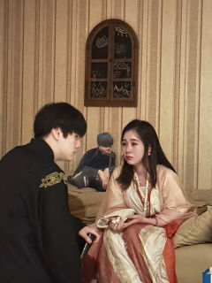 “为你明灯三千，为你花开满城”
“蝴蝶一生只爱一人”
🎭角