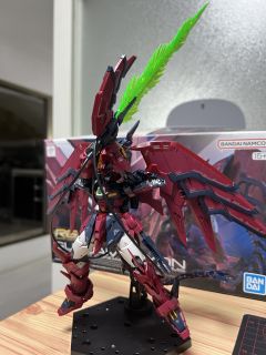 又一个顶级rg，拼装体验棒，效果一流，电线与武器连接有些松，