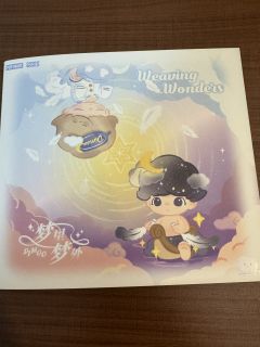 《dimoo梦里梦外系列》
梦是自我本能的体现，是灵魂的指引