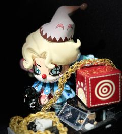 作为一个悲观的厌世者，金钱是我唯一的乐观情绪。
      