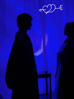 “只要你还是你，我还是我，我便会永远信你。”
“别怕，有我在