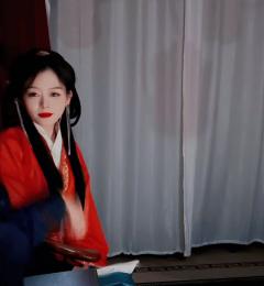 “只要你还是你，我还是我，我便会永远信你。”
“别怕，有我在