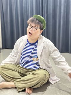 🌟亲友的离世不是一场暴雨,而是此生漫长的潮湿🌟
类型:情