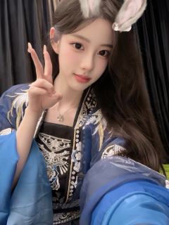 打前还不清楚自己即将面临的是什么的我还在美美拍照
打完之