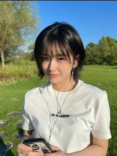那咋了？唱完黑鸭，仍然美美哒。