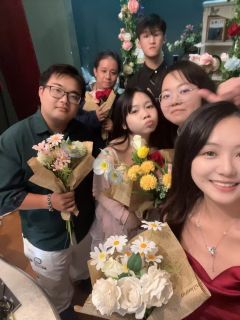 【含剧透】
“你会爱上镜花水月反射出的虚妄吗”
 

人物介