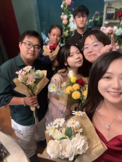 水仙|你是正常人吗?什么才是正常,该由谁定义。
我是四月