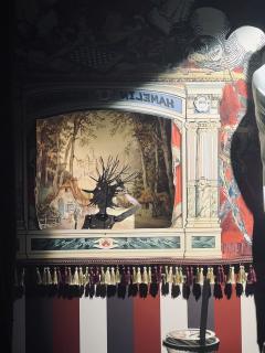 📖剧本名:花衣魔笛手
®️发行方:百里芳菲工作室
🕵️体
