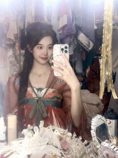 白日梦的小芸茴,就是世界上最幸福的小芸茴🦋!
是从小最弱