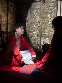“上阳观九九八十一杵 杵杵都是三皇子的心甘情愿”
“我们回岭
