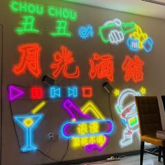 因为大浪对现代情感本有了新的认识!
之前因为触不到的恋人一