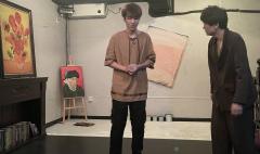 不像传‬统情感‮也本‬非硬核本，更像是人物传‮
记还原立意本