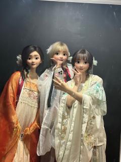 “谢谢你来过我的世界。”
“何当共剪西窗烛,谢燮雪鸢超幸福!