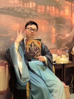 人过留字，青鸟有声。
不需要震耳欲聋，信会说话。
信就好。
