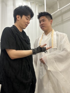 【含剧透】
师父~~~
承认吧~大道真的很火热sooo ho