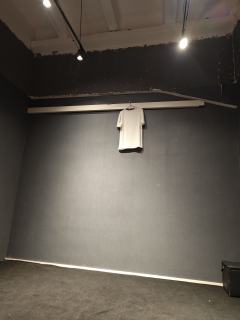 “熊？森林里本来就没有熊，熊都到大城市里去啦！”

店家：剧