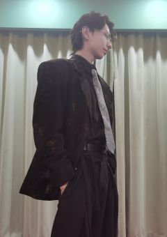 “最黑暗的时刻，往往就在黎明之前。”

📍本场演绎人员：
