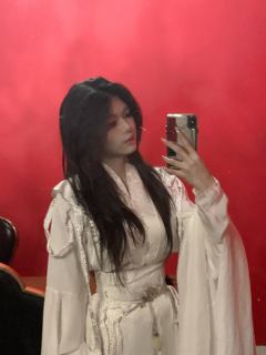 “江湖的最深处是河之洲，
河之洲的最深处是蒹葭渡。”

DM