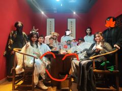 剧本缺乏实际内容和情感点是事实,但开久的开本,无可挑剔
娘