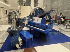 之前看过染空间出品的《白夜行》和《人间失格》，可以算是染空间