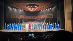 2024.12.11 上海大剧院 大剧场
进场落座，一个很大