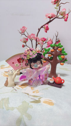 rolife 囡茜 秋水共长天一色 改娃
落霞与孤鹜齐飞，秋