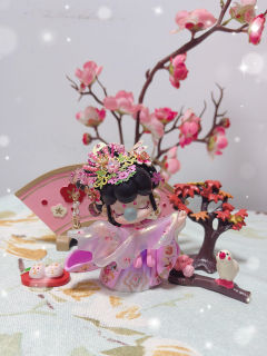 rolife 囡茜 秋水共长天一色 改娃
落霞与孤鹜齐飞，秋