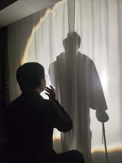 或许在未来,世界会对我很好,我会爱上自己;
或许在未来,我身