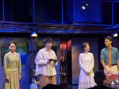 禁忌的色彩会是什么颜色?
色彩玄暗的地下室画廊里
藏着的是什