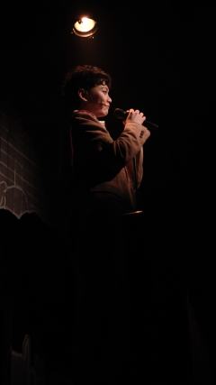 📜
故事从一位从第三精神病院逃出来的病人开始说起
整部剧都