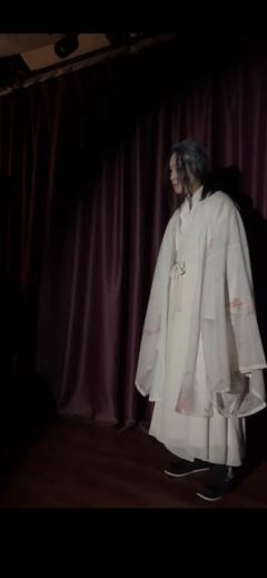 绝对主观偏爱戚梧!!!
他本不在意这苍生,只因苍生中有你。