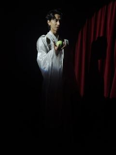 “璃火灯亮照四域，爱恨情仇难分舍。”

📍本场演绎人员：
