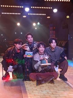 环境式中文版音乐剧《OZ》11.19特别场
卡司:李卓远