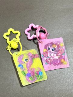 在家里闲着没事儿，找了几张热缩纸，做了几个热缩片🩷
