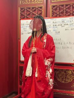 「 惊华 」
“♟️谋士以身入局,举棋胜天半子”