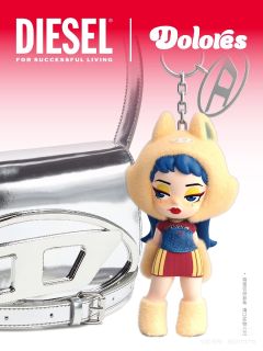 明明是买包赠送的，现在🐟上卖300-500元/只，作为吊卡