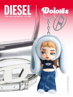 明明是买包赠送的，现在🐟上卖300-500元/只，作为吊卡