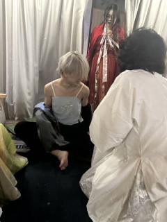 🫣肚兜是姐姐的,快还给人家吖
等一等哦,还了应该也不要了吧