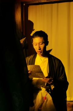 “阿予,若有一日凉州危矣,你能护得住便罢。若护不住,也不必勉