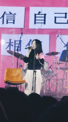 🎟演出名称:王筝《很温柔很勇敢》-出道二十周年纪念演唱会(