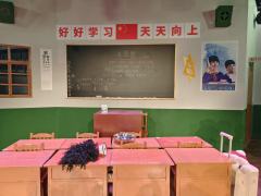 《夏洛特烦恼》是一部非常经典的作品了,很早之前就看过舞台剧,