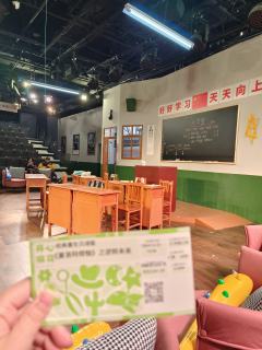 《夏洛特烦恼》是一部非常经典的作品了,很早之前就看过舞台剧,