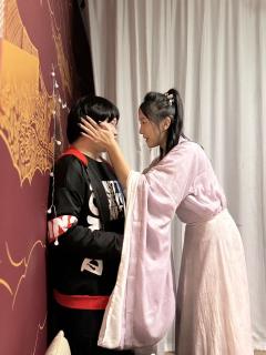 金丝雀文学?究竟是猎物还是猎人?
卡司
李不言:大头
如一