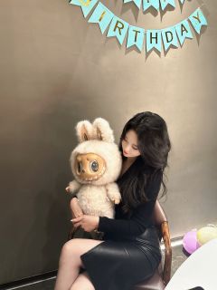 开心 生日这天收到朋友送的大天使