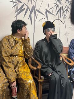 枯木逢春待璇胡，云海情深祭云间。

类型：古风 暗黑仙侠 互