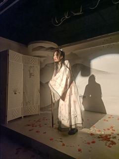 【能让人甘愿做一个被全天下唾弃的罪人的,只有爱。】
前方高能
