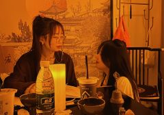反串打的NPC谈恋爱位,整体体验还不错。但是剧本本身存在诸多