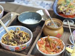 世人说爱是权衡，是所求。白清越与凌星野，是互相永觉亏欠，互相