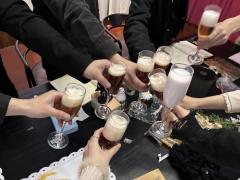 
“属于你们的故事”
“我会一遍一遍地”
“讲下去！”

�